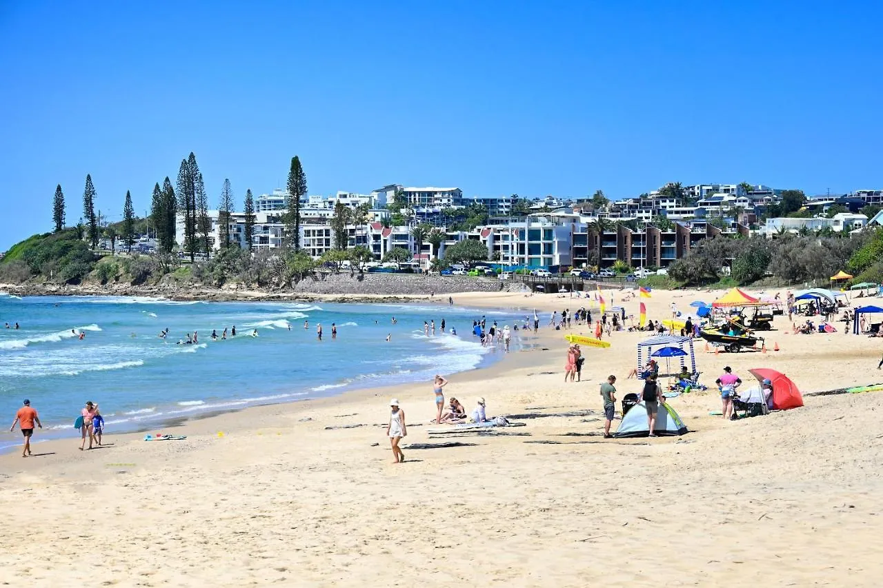 Stylish 2 B/R Apartment - 4 Guests, Garage Zc5 Alexandra Headland 0*,  Australia