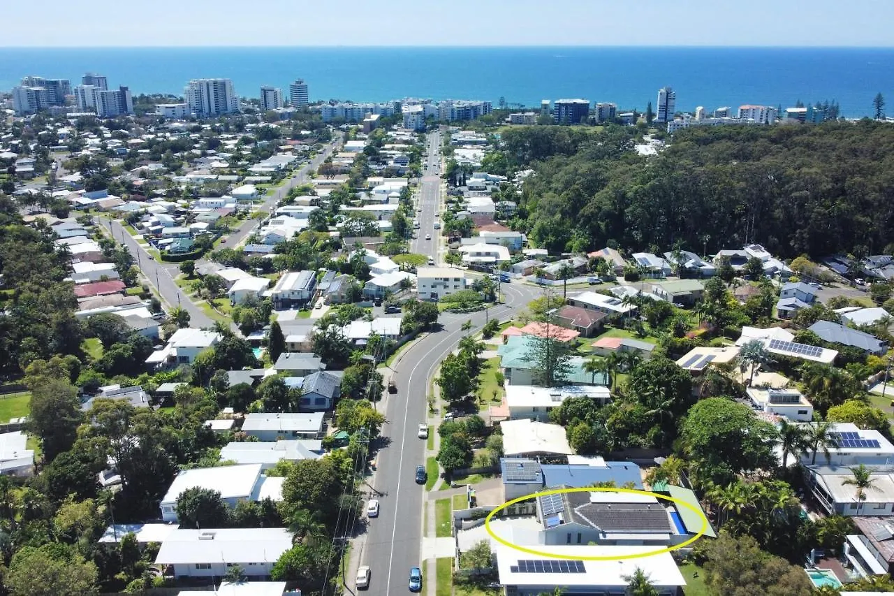 Stylish 2 B/R Apartment - 4 Guests, Garage Zc5 Alexandra Headland