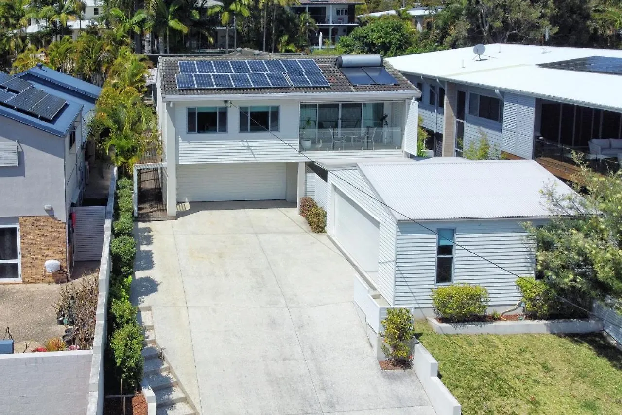 Stylish 2 B/R Apartment - 4 Guests, Garage Zc5 Alexandra Headland Australia
